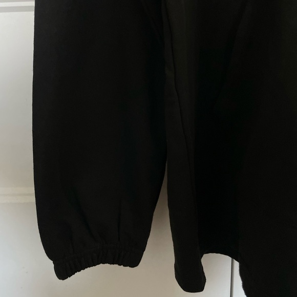 Black Oversized Hoodie - Picture 4 of 11